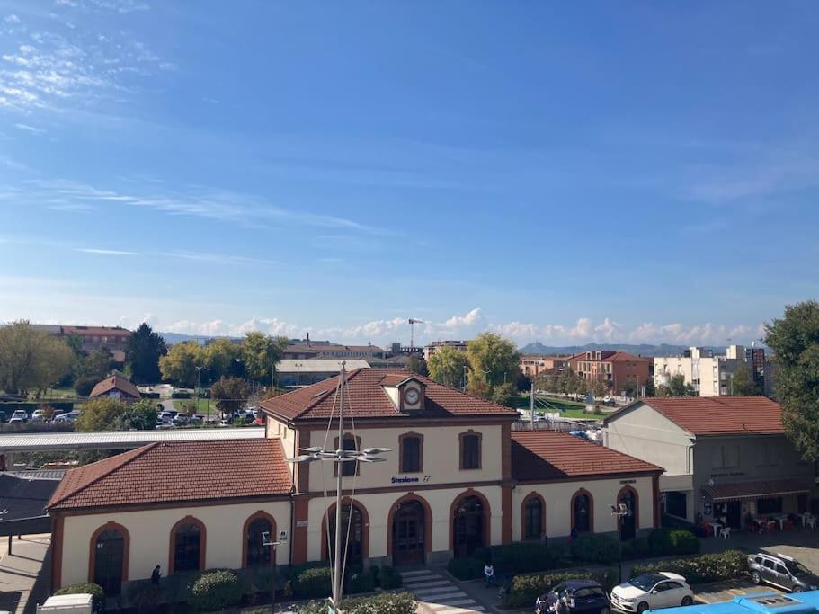 Appartamento Borgo Rane Альба Экстерьер фото